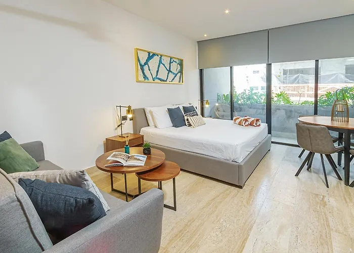 Magnificent In 5th Ave Appartement
